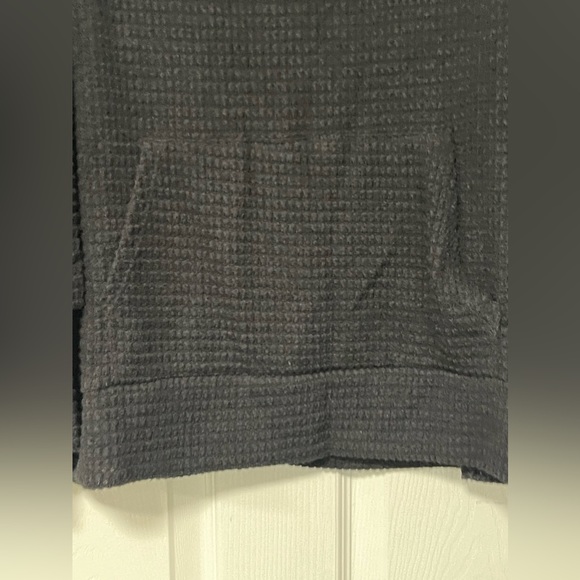 Blakeley Black Waffle Material Crew Neck Long Sleeve Shirt Size S/M - Picture 3 of 7